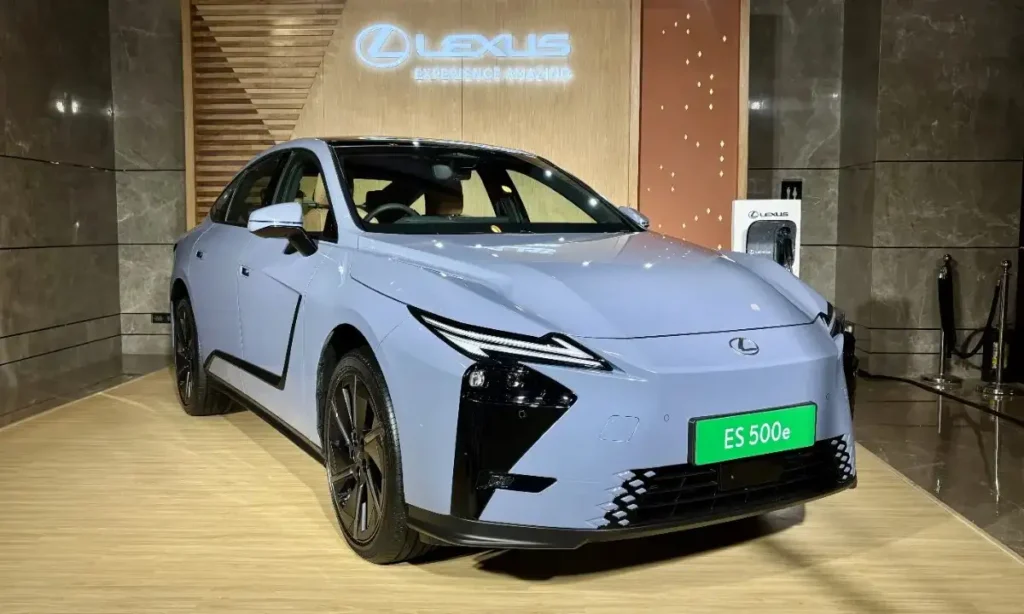 Lexus ES 500e लॉन्च